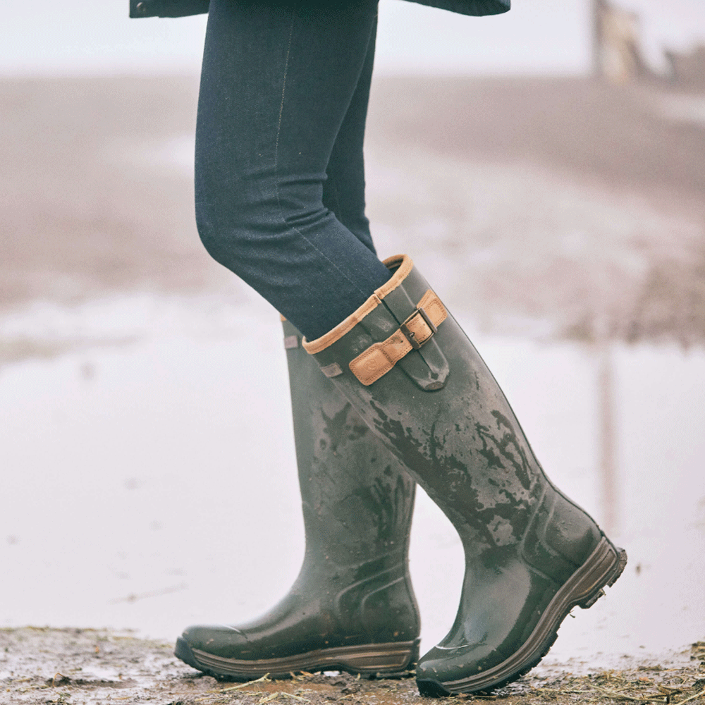 Ariat Burford Women's Waterproof Rubber Wellington Boot - Premium WELLINGTON BOOTS from Ariat - Just £139.95! Shop now at femaleworkwear.com