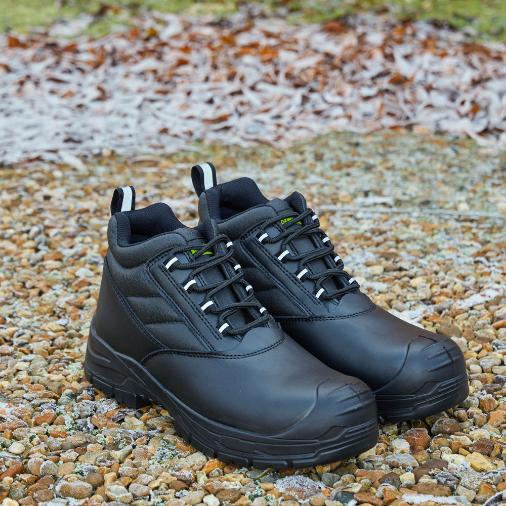 Apache Hamilton Non-Metallic Safety Work Boot - Premium SAFETY BOOTS from Apache - Just £27.07! Shop now at femaleworkwear.com